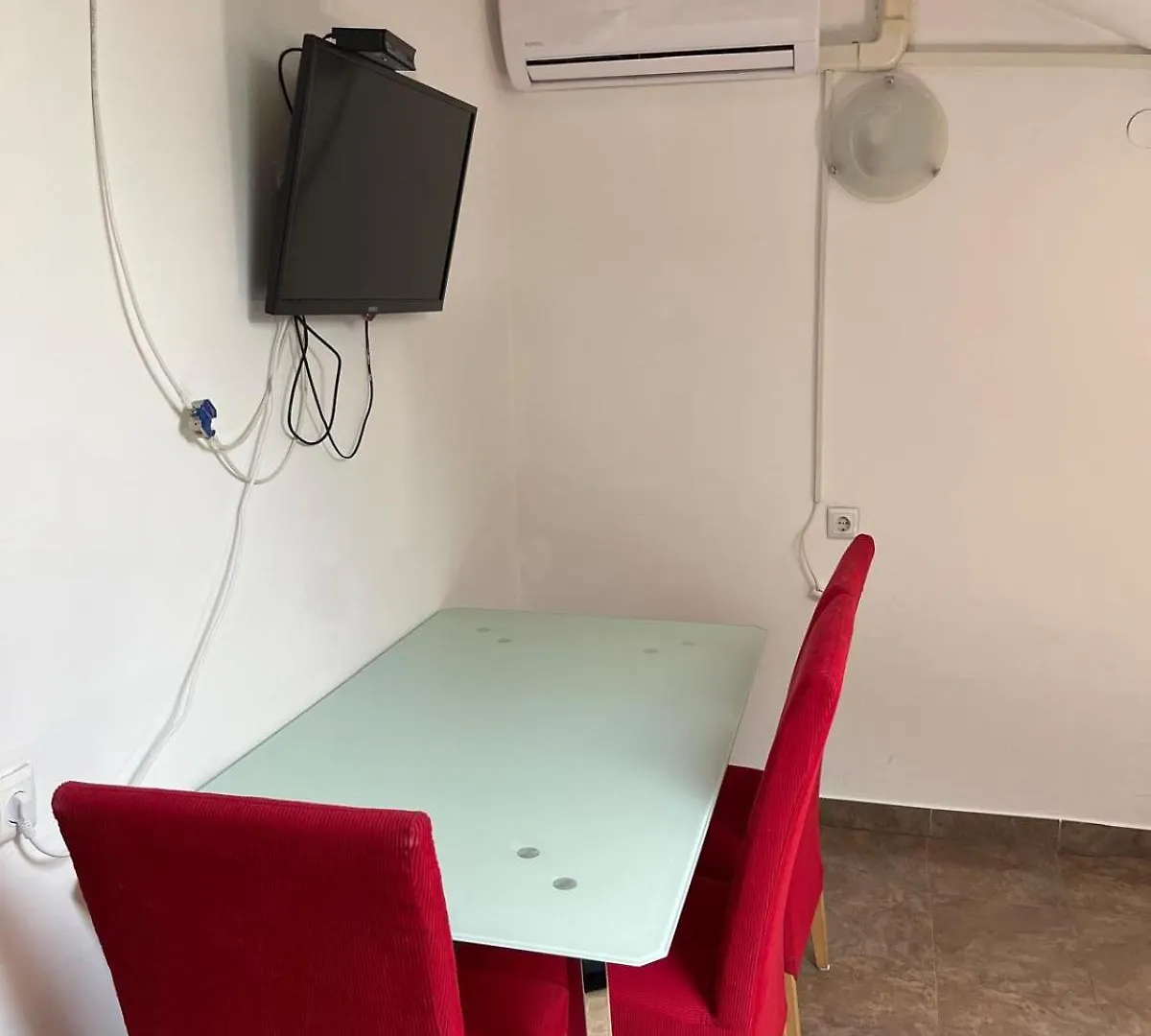 Dejan Apartment Pula 0*,  Croatia